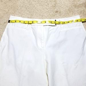 White House Black Market Cropped white pants